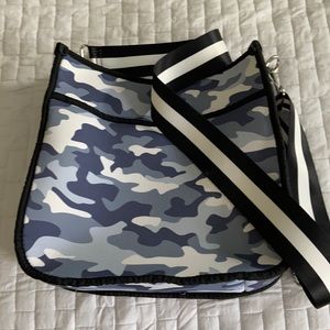 Neoprene Crossbody bag